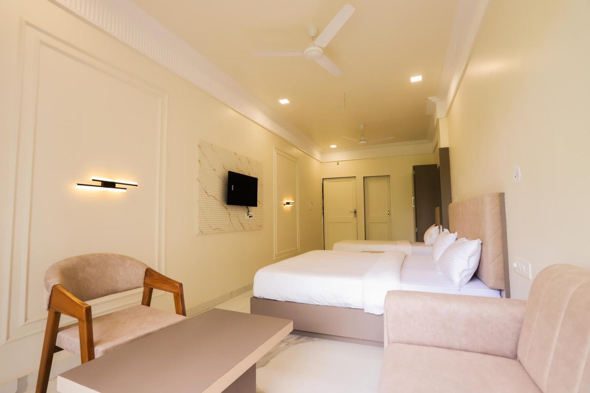 Hotel Indra Palace Udaipur Buitenkant foto